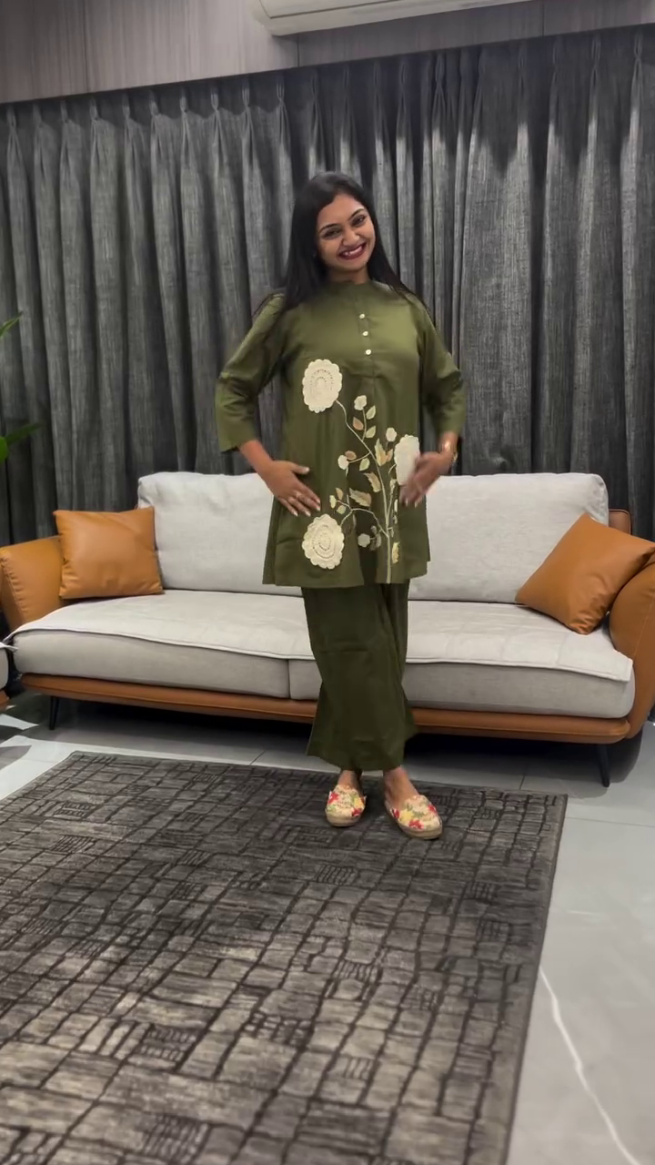 Girl's Floral Print Rayon Kurti - Image 2
