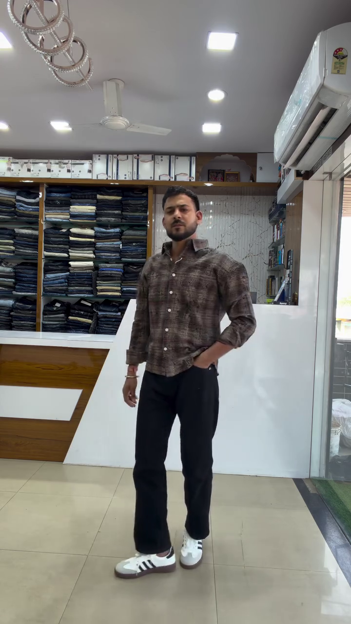 Men Spread Collar Textured Cotton Relaxed Fit Casual Shirt - Image 8