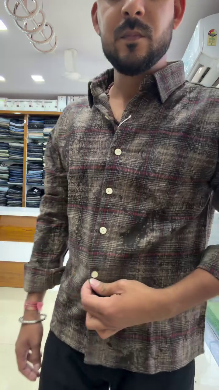 Men Spread Collar Textured Cotton Relaxed Fit Casual Shirt - Image 4
